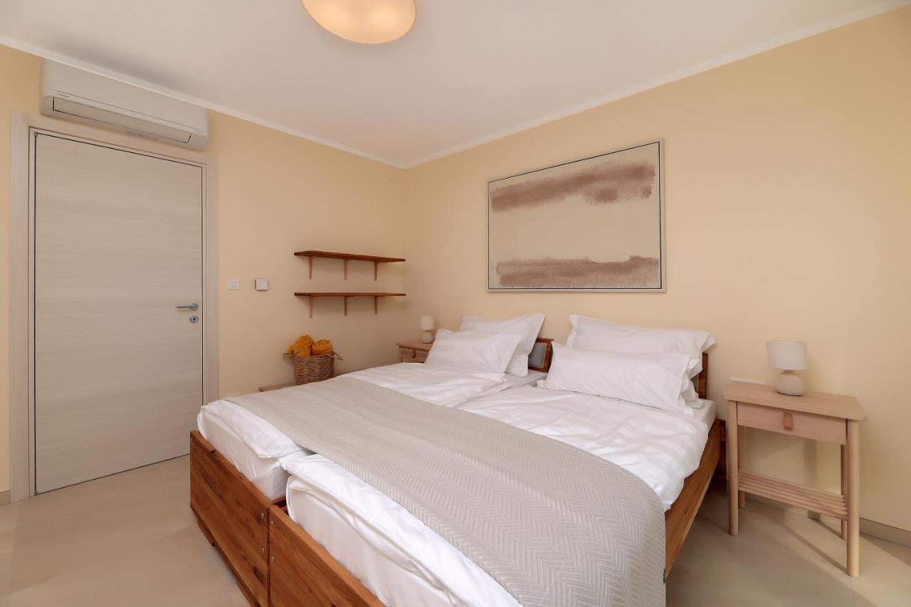 Villa Sunny Icici- Apartment Sky Екстериор снимка
